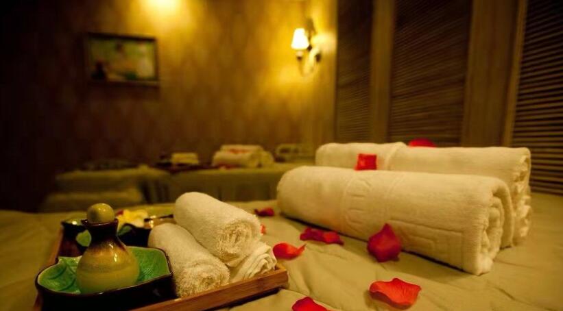 武汉青山区高端水疗spa会馆就这样带着清风月静抚慰了光阴悲喜